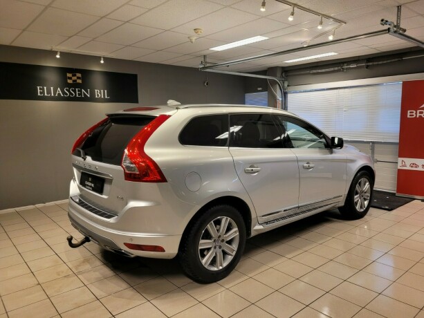 volvo-xc-60-diesel-2017-big-5