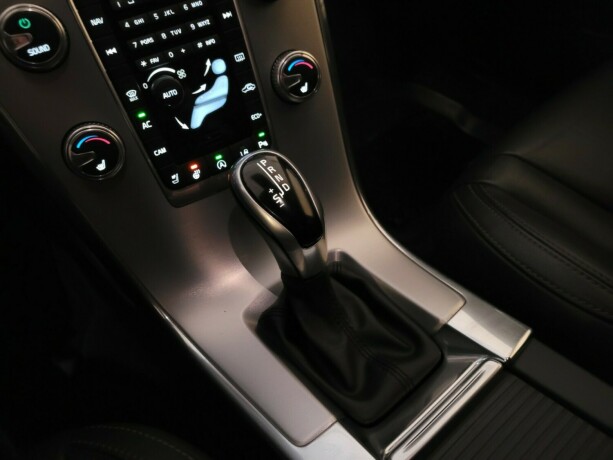 volvo-xc-60-diesel-2017-big-29