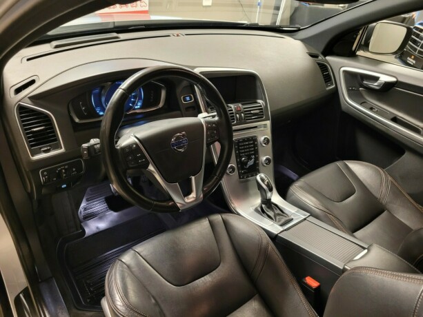 volvo-xc-60-diesel-2017-big-28