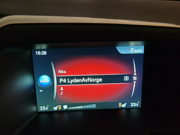 volvo-xc-60-diesel-2017-big-35