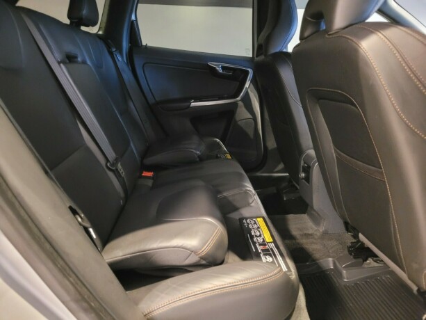 volvo-xc-60-diesel-2017-big-22