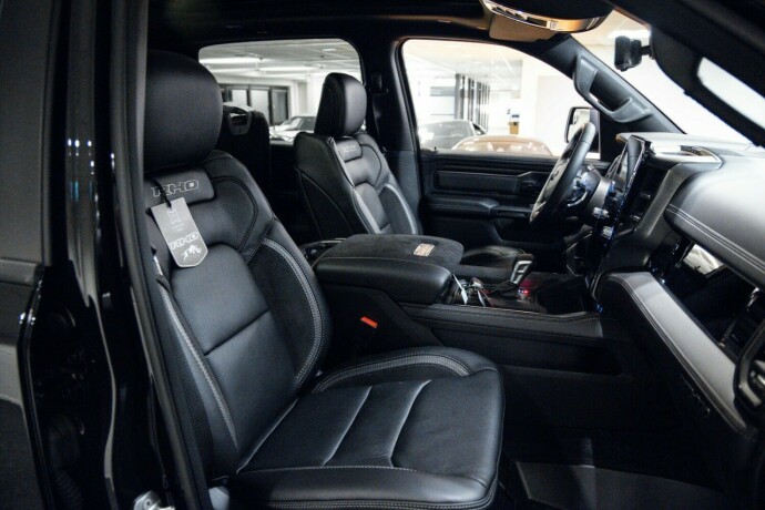 ram-1500-bensin-2025-big-8