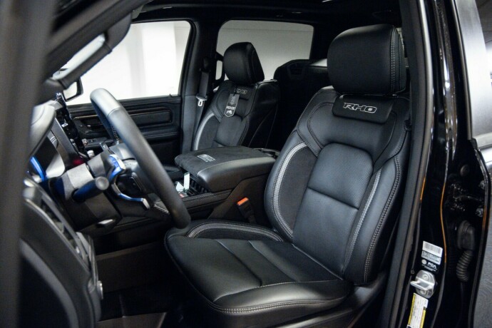 ram-1500-bensin-2025-big-6