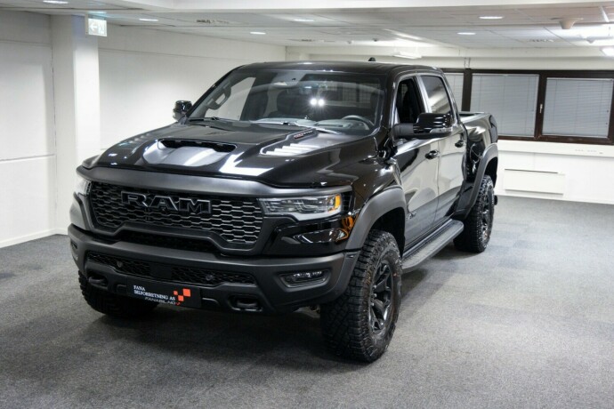 ram-1500-bensin-2025-big-1