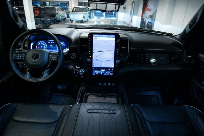 ram-1500-bensin-2025-big-17