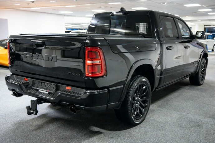 ram-1500-bensin-2025-big-2