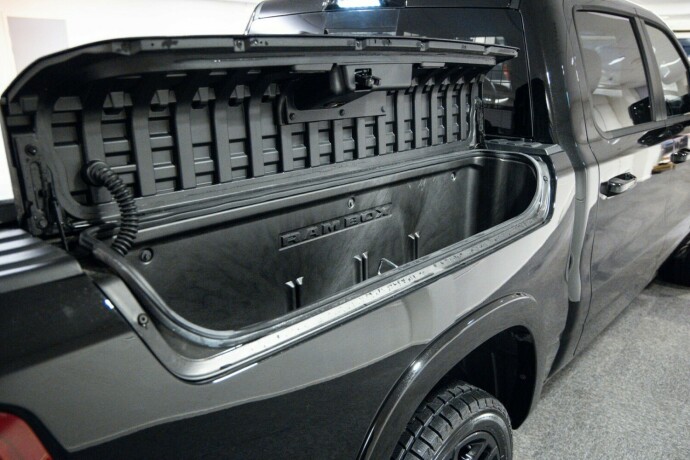 ram-1500-bensin-2025-big-7