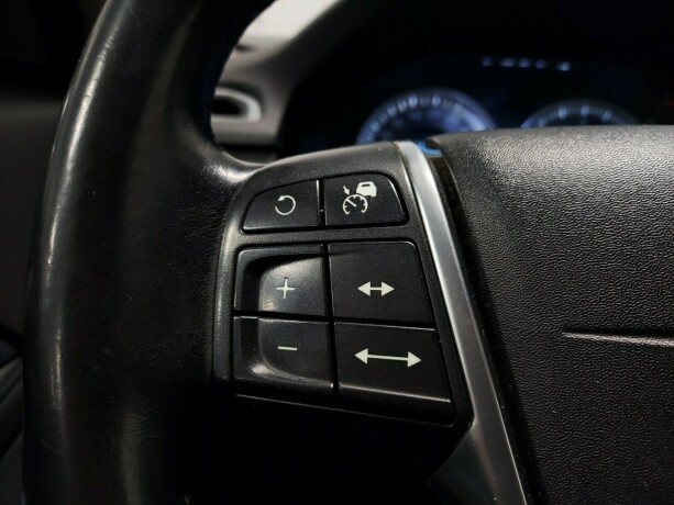 volvo-xc-70-diesel-2011-big-38