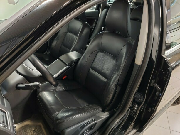 volvo-xc-70-diesel-2011-big-20