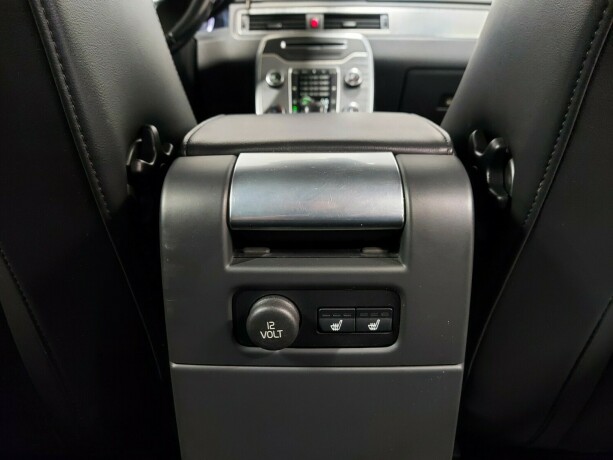 volvo-xc-70-diesel-2011-big-24