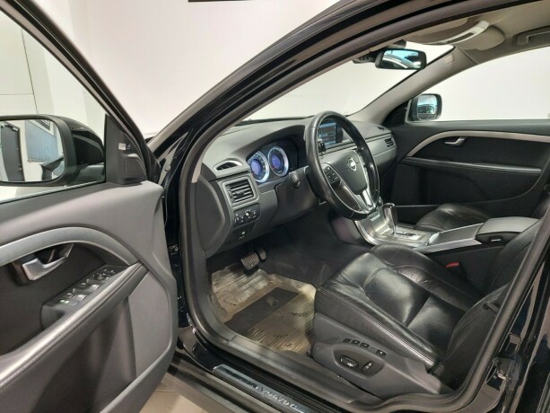 volvo-xc-70-diesel-2011-big-17