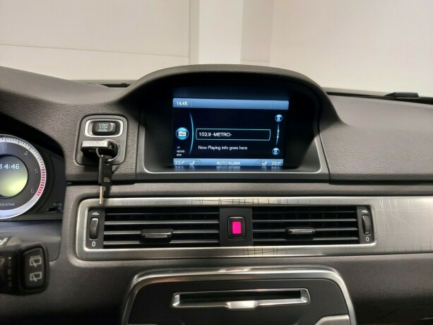 volvo-xc-70-diesel-2011-big-30