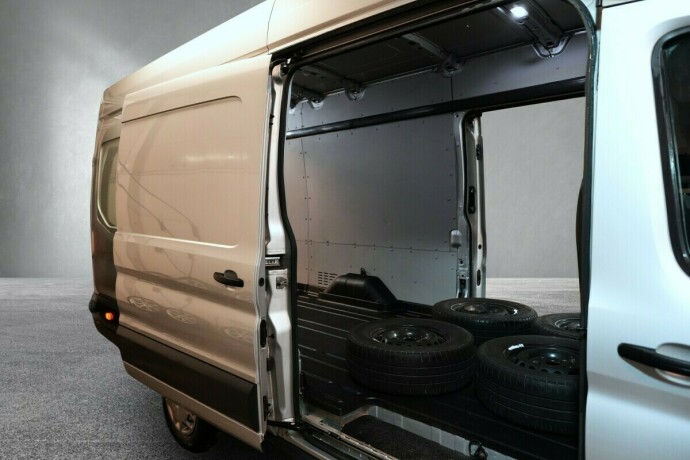 ford-transit-diesel-2019-big-17