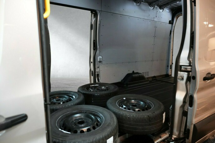 ford-transit-diesel-2019-big-18