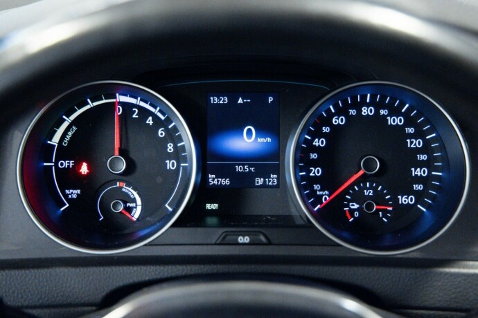 volkswagen-golf-elektrisitet-2017-big-11