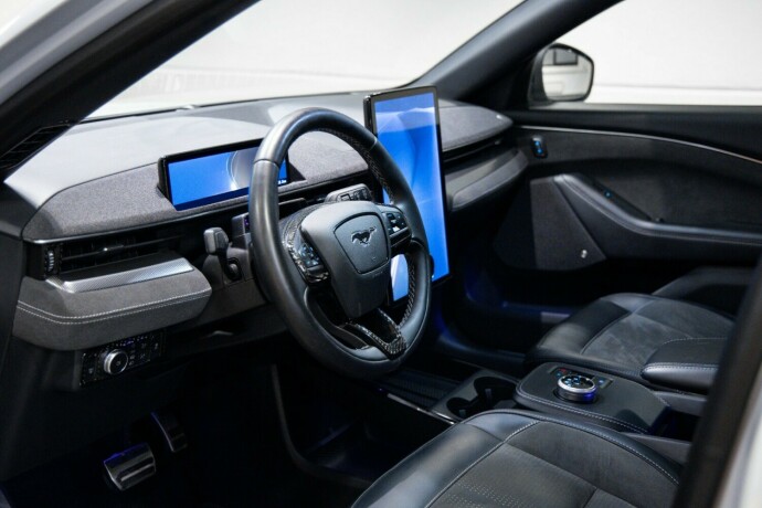 ford-mustang-mach-e-elektrisitet-2022-big-4