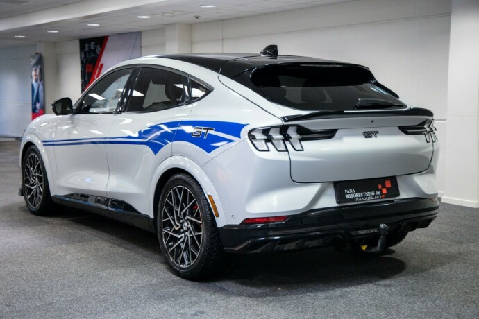 ford-mustang-mach-e-elektrisitet-2022-big-1