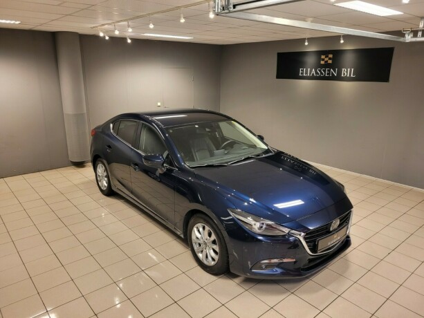 mazda-3-bensin-2017-big-2