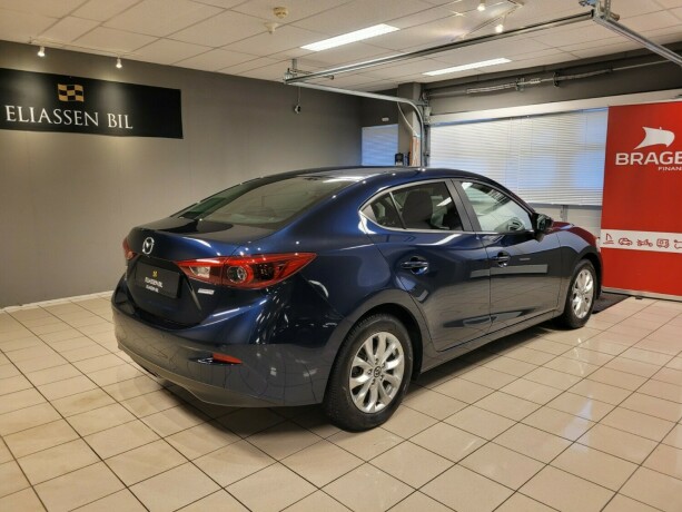 mazda-3-bensin-2017-big-5