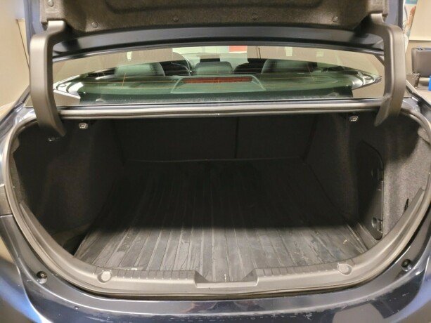 mazda-3-bensin-2017-big-20