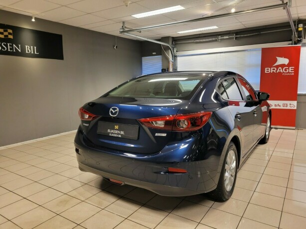 mazda-3-bensin-2017-big-6