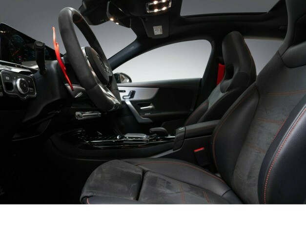 mercedes-benz-cla-bensin-2021-big-22