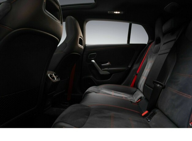 mercedes-benz-cla-bensin-2021-big-26