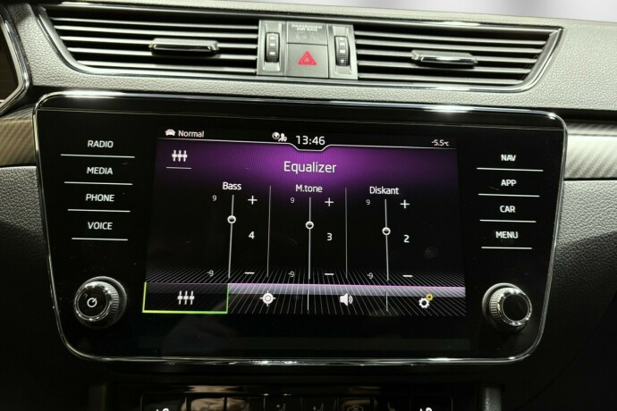 skoda-superb-elektrisitetbensin-2020-big-37