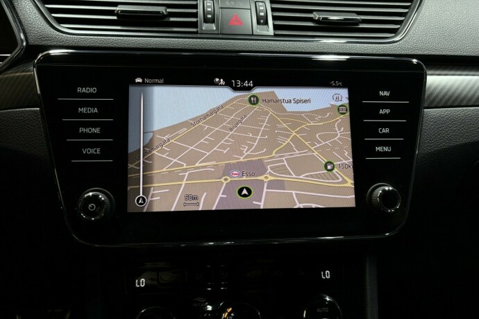 skoda-superb-elektrisitetbensin-2020-big-32