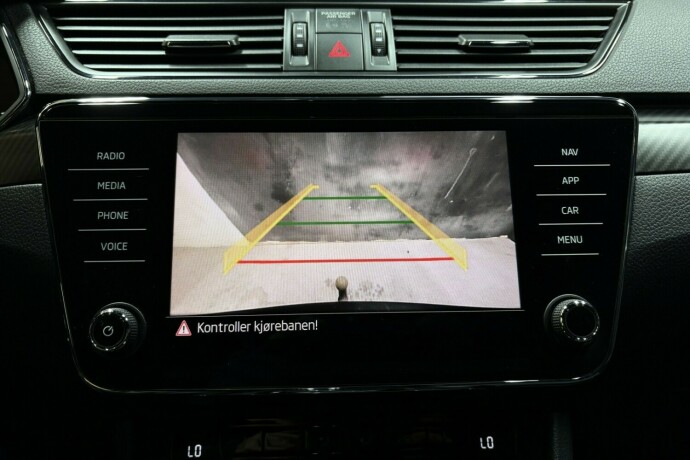 skoda-superb-elektrisitetbensin-2020-big-38