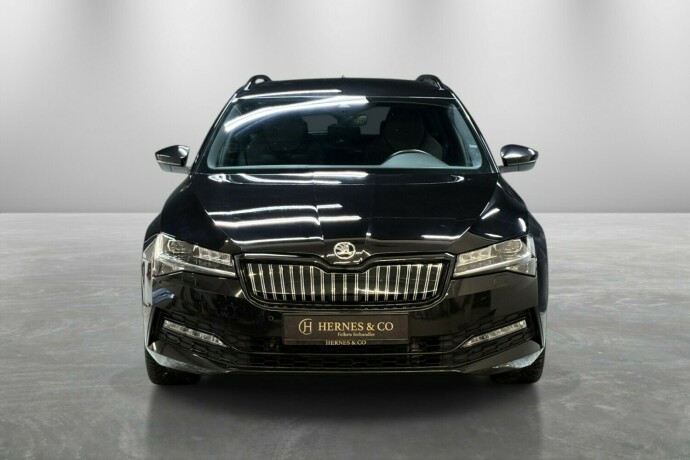 skoda-superb-elektrisitetbensin-2020-big-3