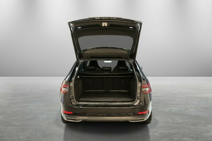 skoda-superb-elektrisitetbensin-2020-big-10