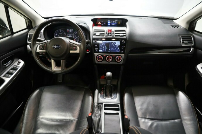 subaru-xv-bensin-2016-big-8