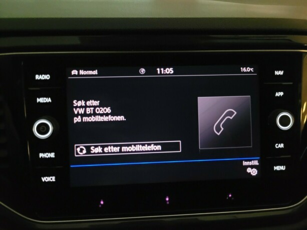 volkswagen-t-roc-bensin-2018-big-37