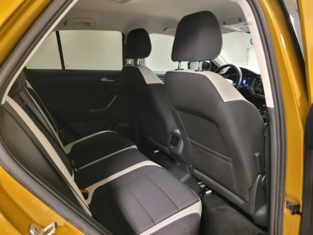 volkswagen-t-roc-bensin-2018-big-18