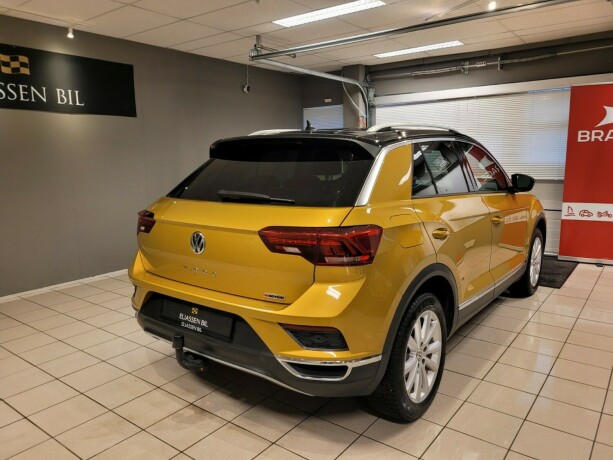 volkswagen-t-roc-bensin-2018-big-6