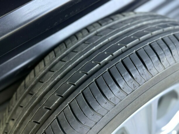 toyota-yaris-bensin-2012-big-27