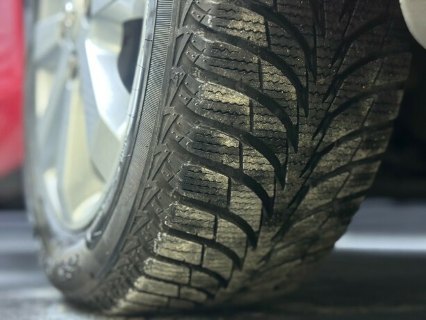 toyota-yaris-bensin-2012-big-8