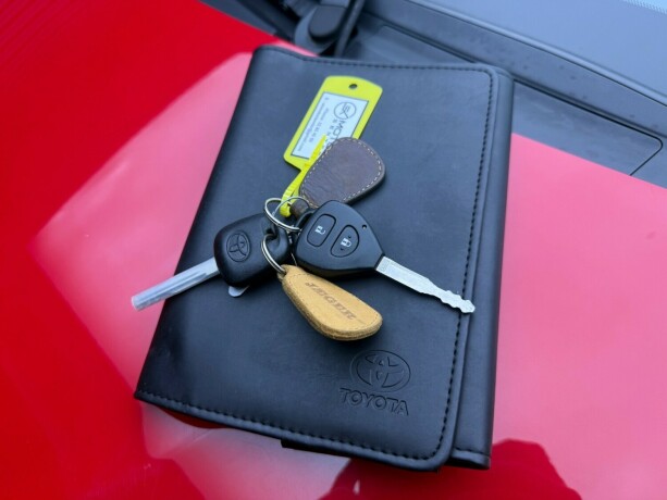 toyota-yaris-bensin-2012-big-24