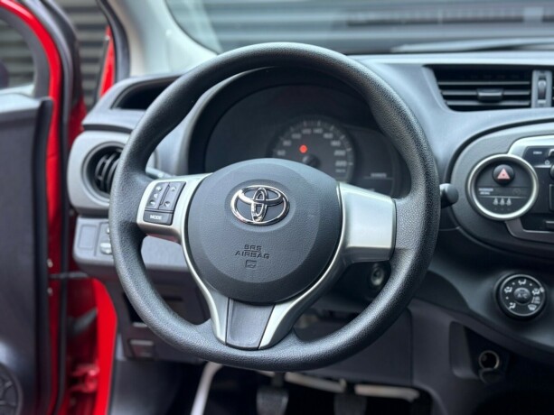 toyota-yaris-bensin-2012-big-12