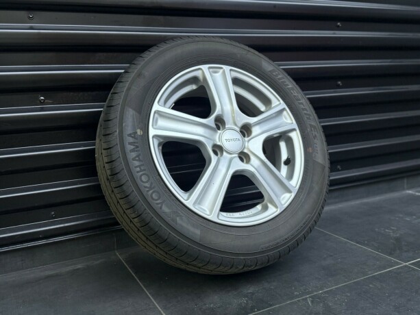 toyota-yaris-bensin-2012-big-26