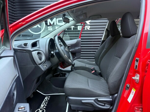 toyota-yaris-bensin-2012-big-19