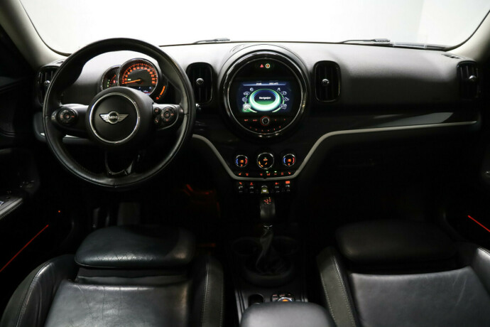 mini-countryman-elektrisitetbensin-2018-big-3