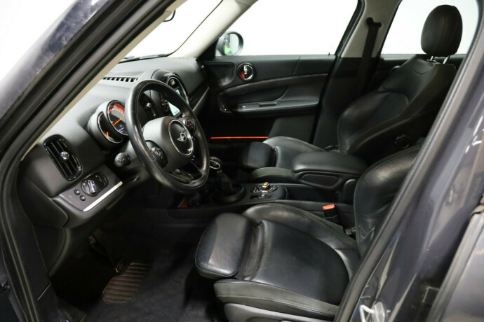 mini-countryman-elektrisitetbensin-2018-big-2