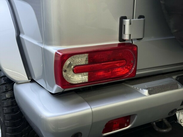 mercedes-benz-gel228ndewagen-bensin-2005-big-6