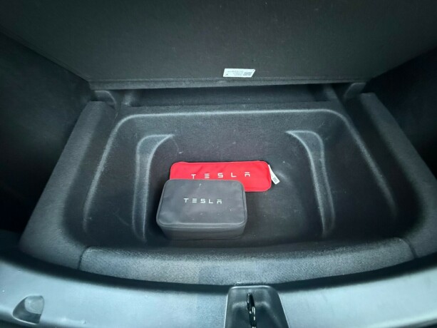 tesla-model-y-elektrisitet-2024-big-40