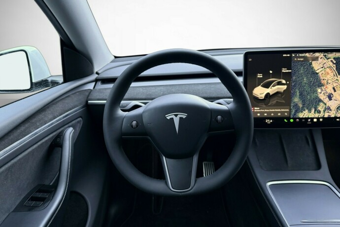 tesla-model-y-elektrisitet-2024-big-38