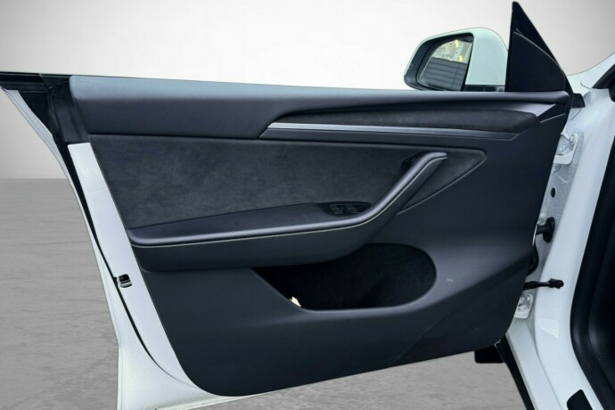 tesla-model-y-elektrisitet-2024-big-17