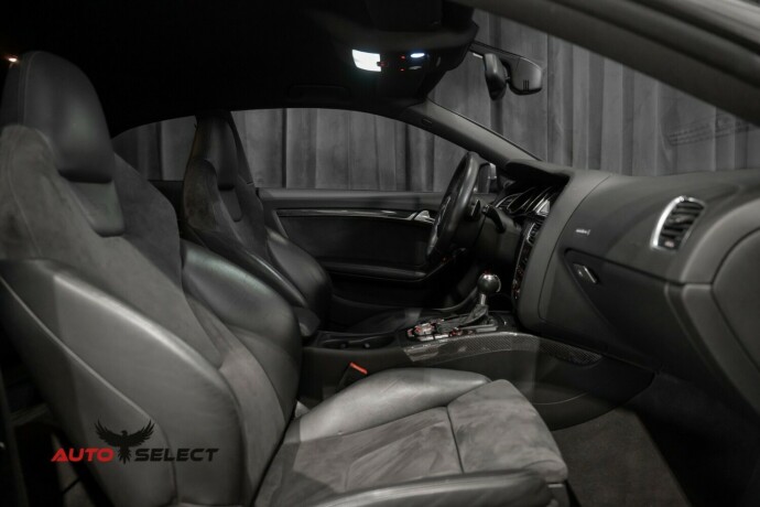 audi-rs5-bensin-2010-big-16