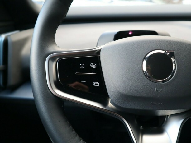 volvo-ex30-elektrisitet-2024-big-15